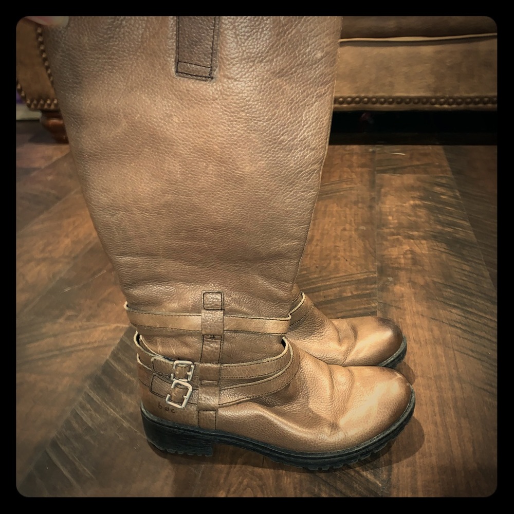 Women’s born below the knee boots
